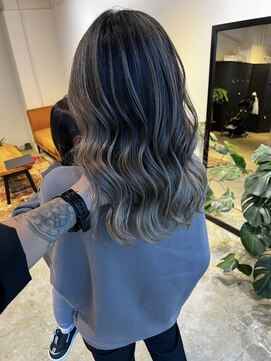 メリー オオサカ(Merly Osaka) 大人オシャレな中明度バレイヤージュ_dark ash_