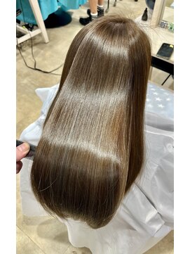 アンジュベイナハ (Ange Bay NAHA) ★髪質改善美髪ケアカラー+プレミアムトリートメント+カット★