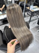 ジェニーバイメノン(JENNIE by Menon) バレイヤージュ　デザインカラー　ハイトーン　前髪
