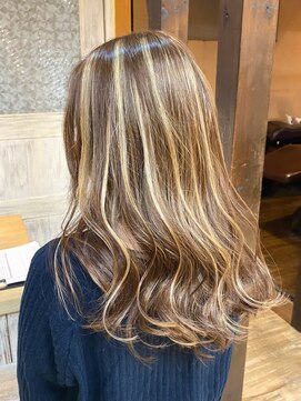 リングバイモアムー(Ring by Moremuu) issy ハイライトスペシャル