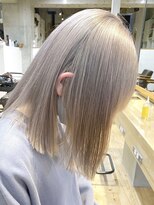 ムク 横浜店(muku)&nbsp;ダブルカラーミルクティーベージュカラーケアブリーチ韓国ボブ