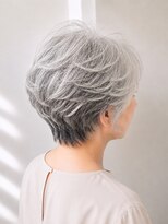 ユウ 香久山店(U) 【UHair】グレイヘア活かし♪エレガントショート/ミセス