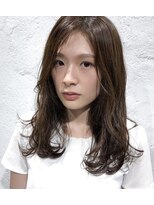 ボウ(BEAU)&nbsp;ワンランク上の気品と色気を演出！とろみ感のある小顔ロング