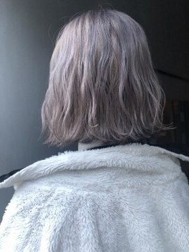 ジーナ(XENA) パールホワイト