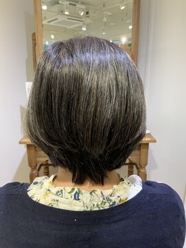 ユーネリー(U-NERY) グラデーションボブ