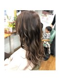 赤みゼロ ベージュグレージュ