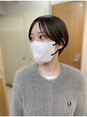 ショートボブ/センターパート/前髪伸ばしかけ 渋谷