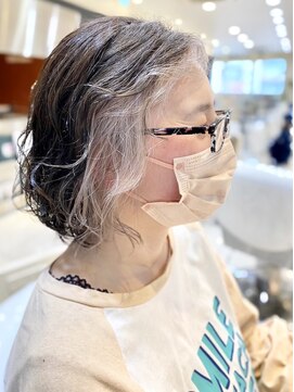 フリップビーアヴェダ(FLIP B AVEDA) 本八幡×グレイカラー×イヤリングカラー