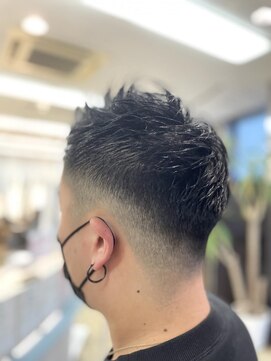 リッシュ 東松戸店(RISHE) 軽めのフェードスタイル