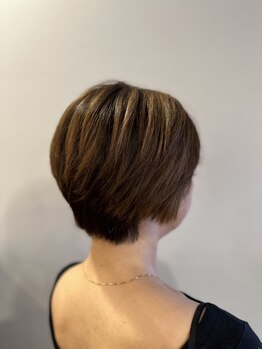 ラシック(Rassic)の写真/白髪染めでもオシャレを楽しめる☆ダメージを最小限に抑え、染める度に艶のあるワンランク上の仕上がりへ♪