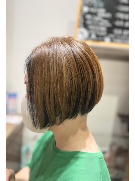 ビューティーマーケット アングゥ イオンモール名取(BEAUTY MARKET ungu) 前下がり ツーブロック ローライト