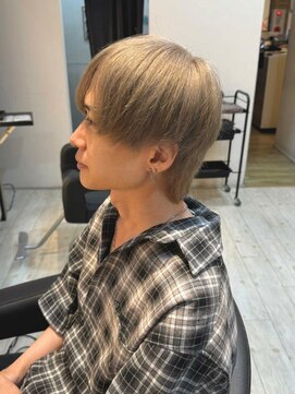 インク サカエ(inq sakae) ブリーチブロンドアッシュ