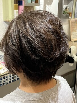 ナナマルサン(703) ☆くせっ毛を生かしたショートボブ☆