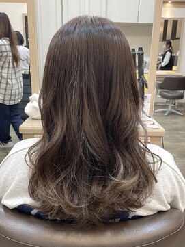 アルターリール(aL ter Rire) 暗めカラー/デザインカラー/フェイスフレーミング/中村郁未