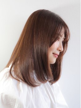 【京橋】縮毛矯正で憧れの艶髪へ。ダメージが気になる人でも安心の酸性ストレートで自然なストレート◎