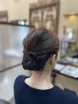 エルベ 千波店(elve) まとめ髪スタイル