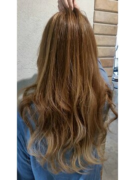 ホフ 大阪心斎橋店(F.O.F) ハイトーンハイライト【ホフ/大阪/心斎橋/難波】