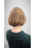 パールベージュ　ボブ