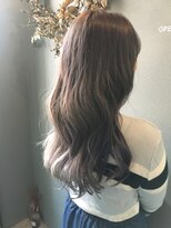 ペネロープ(Penelope) 透明感カラー/ハイライト/ロングウェーブ 担当 夕島