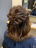 アルター(aL ter) ハーフアップアレンジ