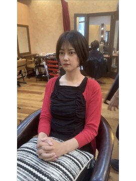 ミリュウ(Milieu) 20代/30代/40代/くびれショート/ゆるふわショート