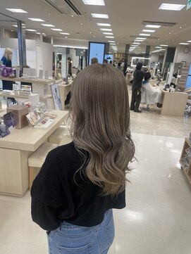 ケンジ 平塚ラスカ店(KENJE) ハイトーン/ハイトーンカラー/ブリーチ/ブリーチカラー