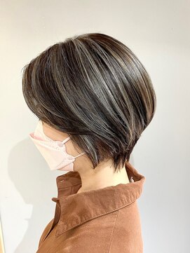 アットティー 金沢八景(at tee...) short bob×highlight