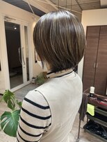 リュンヌ 門前仲町(lune)&nbsp;切りっぱなしボブハイライトベージュカラーショートレイヤーロブ