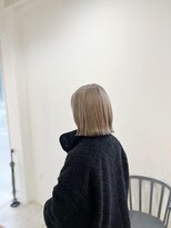 ヒュー(HUE)&nbsp;イメチェン/ホワイトブロンド/くすみベージュ