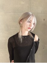 モニカ 原宿店(MONIQA) ホワイトカラー