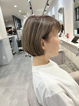 サロンドメルシー (salon de merci) ボブ×透明感ベージュ