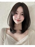 手ぐしでまとまる！ミディアムレイヤー
