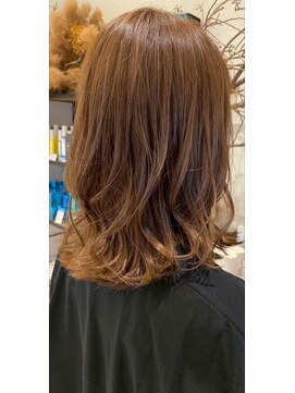 ビレアカスガイ 春日井店(BELEA) 透明感カラーの艶ミディ