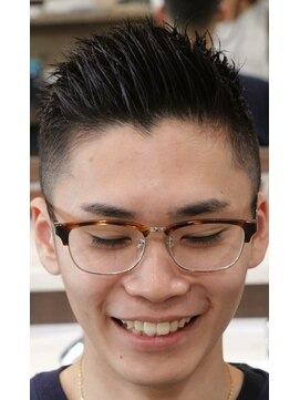 アクセプトザワールドバーバー(Accept the world barber) フェーザーアップショート