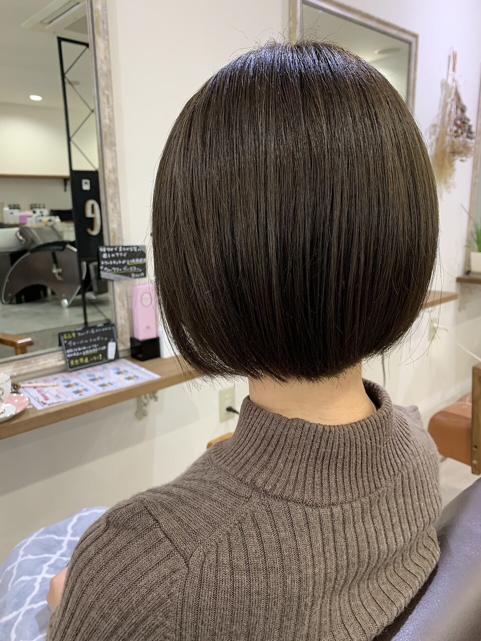 オリーブアッシュ×ショートボブ】：L093919166｜ヘアーデザイン