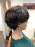 大人女性向けマロンベージュ＆ニュアンスショートボブ 30代40代