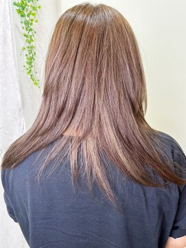 アルファ インタラクティブ エム フラワー(ALUFA interactive.M Flower) 20代30代ハイライトレイヤーカット透明感3Dカラーベージュ