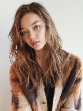 アンドレイ 表参道(andrey) [ANDREY]グレーベージュ/レイヤーロング/前髪パーマ黒髪カタログ