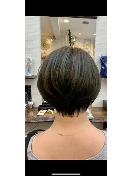 マコ(mako) ハンサムショート