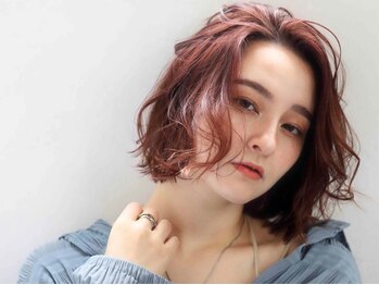 スソル(SUSOL)の写真/今話題の炭酸泉使用の頭浸浴で血行促進◎リラックス効果で日頃の疲れを癒す＆頭皮からヘアケアを…。