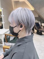 デイズ(days)&nbsp;シルバーカラーツーブロックマッシュ ロングウルフハイライト