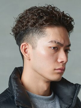 エルマーク 高槻(L-MARK) スペインカール/スパイラルパーマ/波巻きパーマ/フェード/メンズ