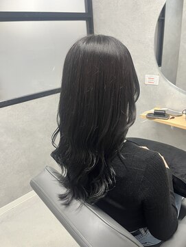 ブルーブラックカラー