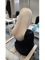 ウェーブ(WAVE) 【ブリーチ】ハイトーン/ブロンド/ハッシュカット