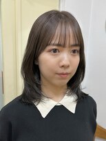 CHERE【シェール】&nbsp;ミディアムレイヤー レイヤーカット オリーブカラー