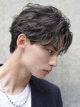 《*フェザーパーマ*》軽やかな動きとカールが特徴で、清潔感と男らしさを兼ね備えたパーマデザイン＊[原宿]