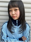 セミロングのレイヤーカット