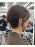 丸みを残した大人女性に人気のくびれショート