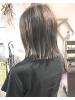 ヘアーアンドアトリエ マール(Hair&Atelier Marl) 【Marl】フォギーベージュの切りっぱなしボブ♪