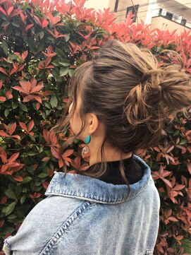 クラク 笹塚店(KURAKU) ハイライト無造作お団子